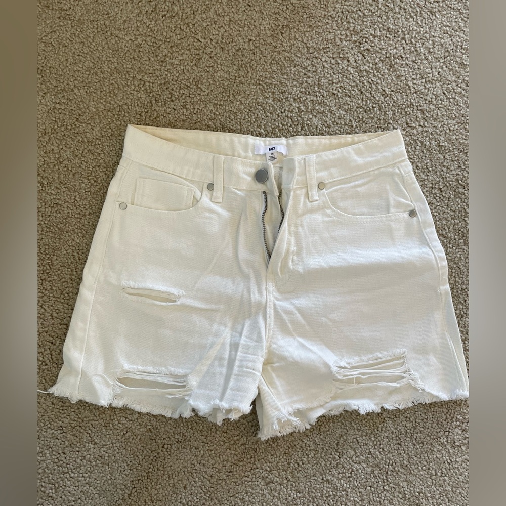 BP. Nordstrom White High Waist Distressed Denim Shorts - 26